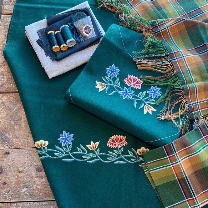 Hovedbilde Komplett brodert pakke